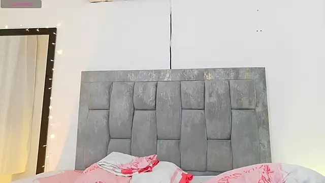 DIANEE 01 online show from 08-09-26, 03:23