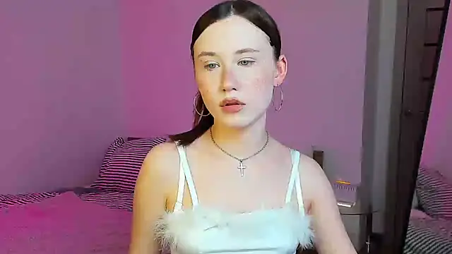 Stella Sunny online show from 10-22-25, 06:07