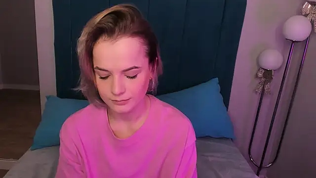 JessicaBeverly online show from 03-18-25, 09:32