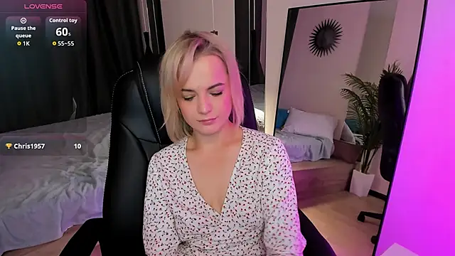 JessicaBeverly online show from 09-15-25, 05:51