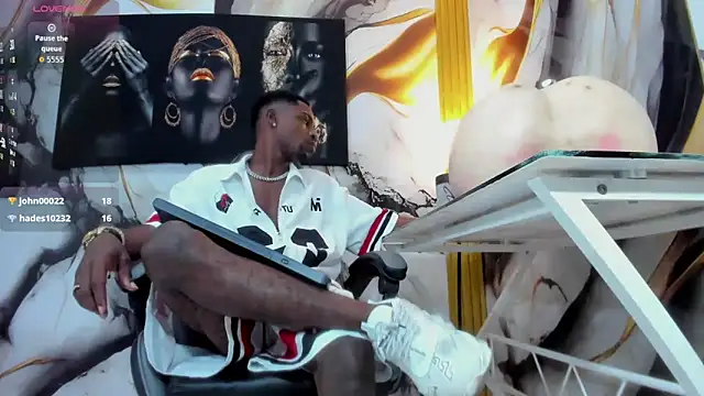 Snapshot of Thomas_shelbys chatting on 12-23-25, 04:10 Thomas shelbys online show from 12-23-25, 04:10