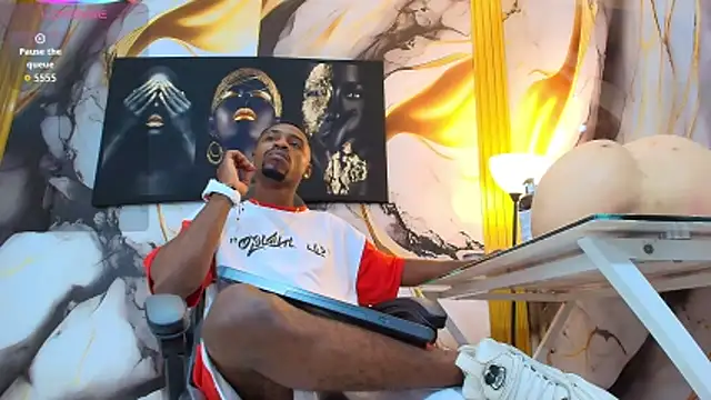 Snapshot of Thomas_shelbys chatting on 02-28-26, 03:29 Thomas shelbys online show from 02-28-26, 03:29