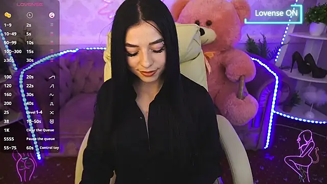 KitnissKiss online show from 02-10-25, 09:36