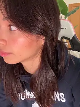 Adriennesexxx online show from 11-25-25, 06:19