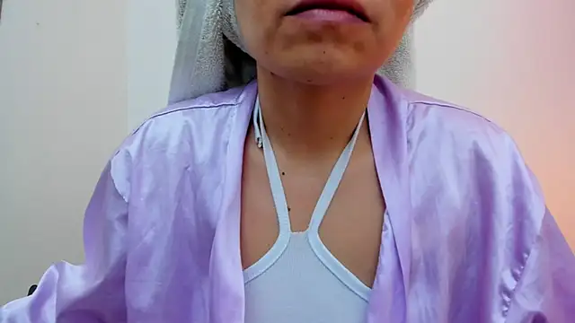 Snapshot of Sofia_Walke1 chatting on 10-18-25, 12:02 Sofia Walke1 online show from 10-18-25, 12:02