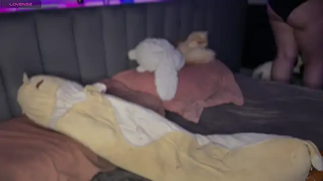 enchanting alice online show from 04-23-26, 06:54