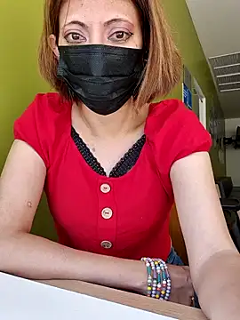 Lunababymylove online show from 03-04-25, 10:05