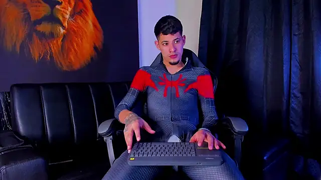 Snapshot of kyle_smithxx chatting on 10-29-25, 08:43 kyle smithxx online show from 10-29-25, 08:43