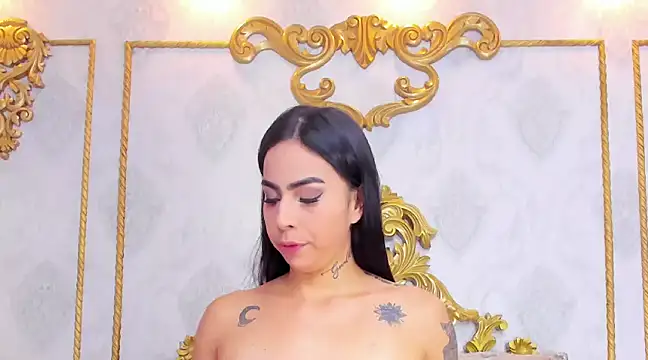 GiahDaniels online show from 12-10-24, 09:11