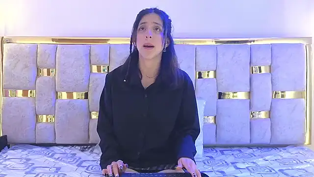 Snapshot of ling_ling24 chatting on 12-16-25, 03:22 ling ling24 online show from 12-16-25, 03:22