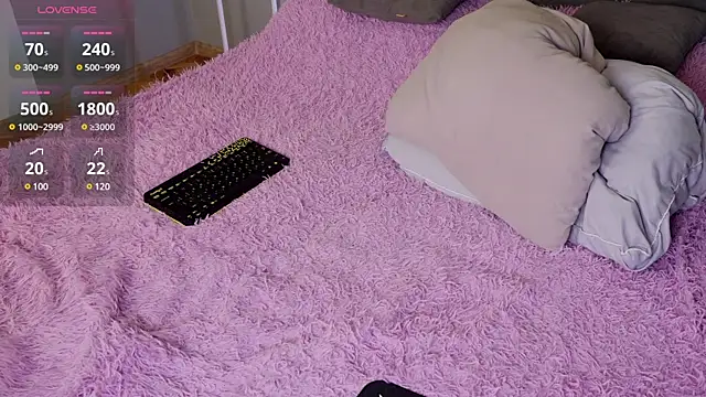 Victoria Thomsons1 online show from 03-22-25, 05:28