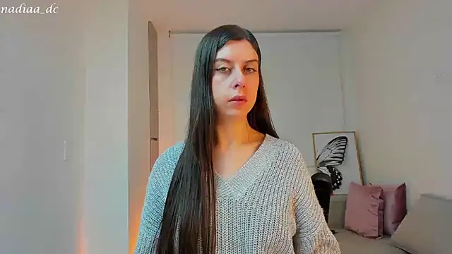 Nadiaa  online show from 12-17-24, 02:01