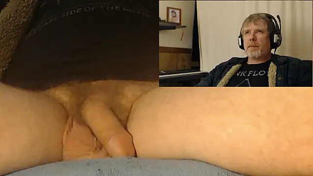 Snapshot of BrisonChase chatting on 12-02-24, 01:35 BrisonChase online show from 12-02-24, 01:35