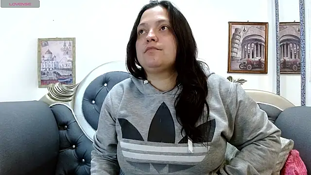 KataleyaStiward online show from 05-27-26, 12:57