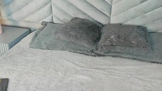 Snapshot of Ary_thompson__ chatting on 12-14-24, 07:25 Ary thompson online show from 12-14-24, 07:25