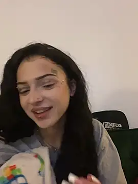 exoticmisfitt online show from 04-09-26, 06:30