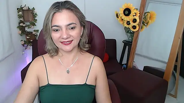 Ghada milf online show from 06-23-26, 10:41