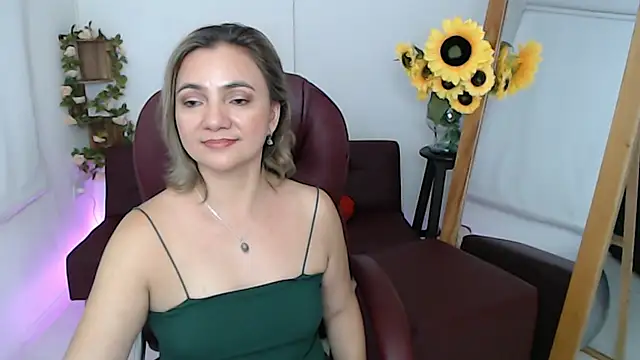 Ghada milf online show from 07-20-26, 11:40