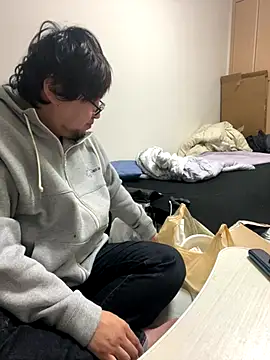 yuuki198912 online show from 11-26-25, 02:07