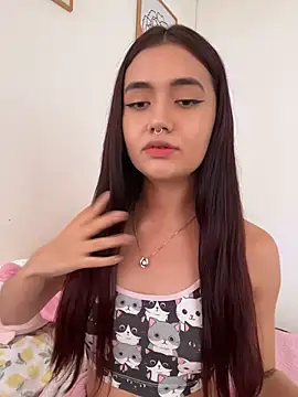 Snapshot of HallieLemon1 chatting on 02-01-26, 08:51 HallieLemon1 online show from 02-01-26, 08:51