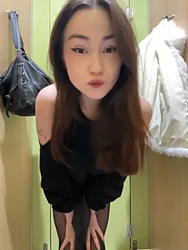 Peachy Dream online show from 02-12-25, 05:37