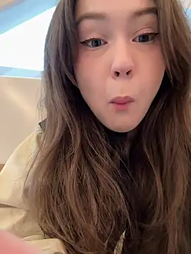 Peachy Dream online show from 04-22-26, 04:19