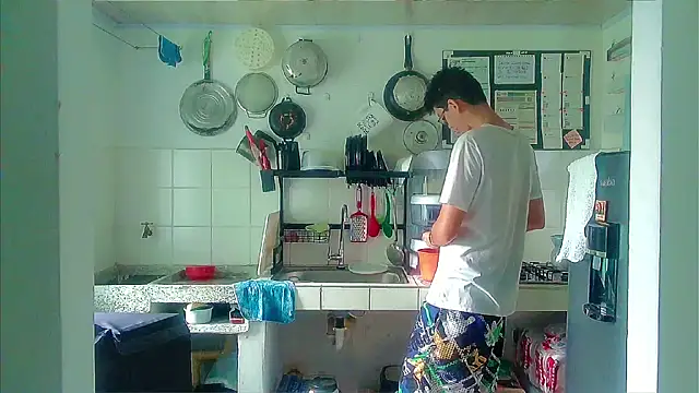 Snapshot of Andy_gray chatting on 10-21-25, 12:06 Andy gray online show from 10-21-25, 12:06