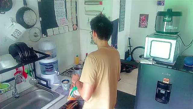 Snapshot of Andy_gray chatting on 11-28-25, 02:53 Andy gray online show from 11-28-25, 02:53