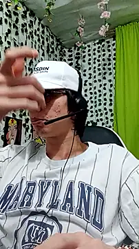 Snapshot of Andy_gray chatting on 02-28-26, 12:11 Andy gray online show from 02-28-26, 12:11