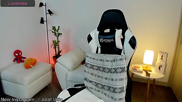 dafboy1 online show from 05-11-26, 02:45