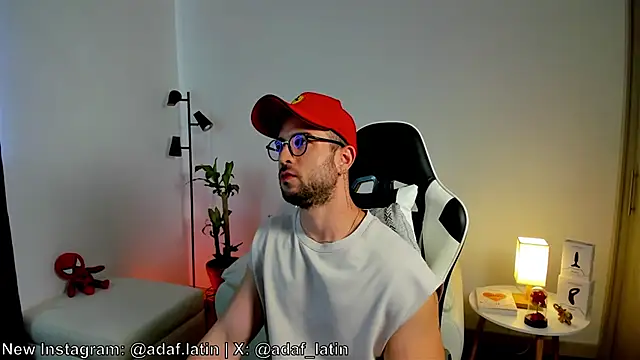 dafboy1 online show from 06-04-26, 06:36