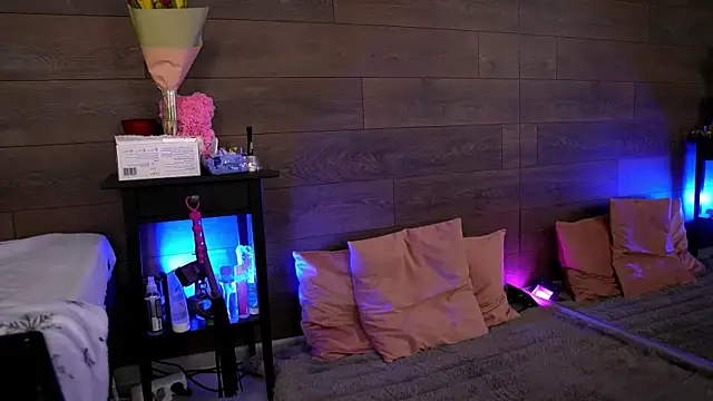 KylieJoyce online show from 03-10-25, 10:24