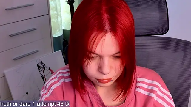 ValBae online show from 06-30-26, 08:15