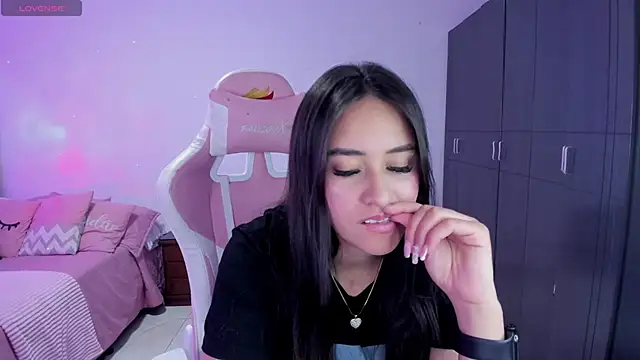 Tinylottie online show from 10-30-25, 06:30