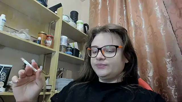 Snapshot of Seductive_She_Wolf chatting on 04-30-26, 07:20 Seductive She Wolf online show from 04-30-26, 07:20