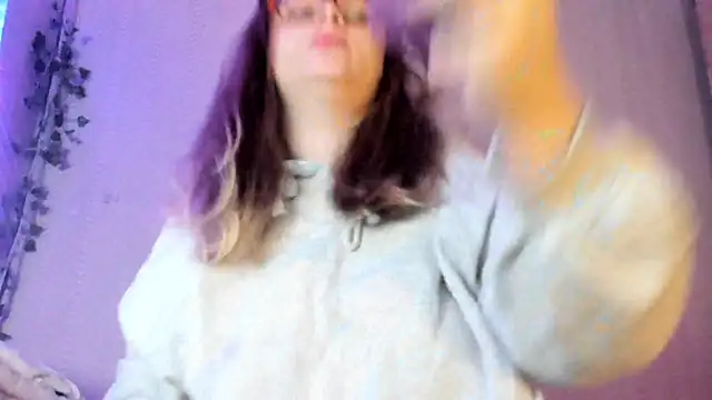 Snapshot of Seductive_She_Wolf chatting on 05-07-26, 06:52 Seductive She Wolf online show from 05-07-26, 06:52
