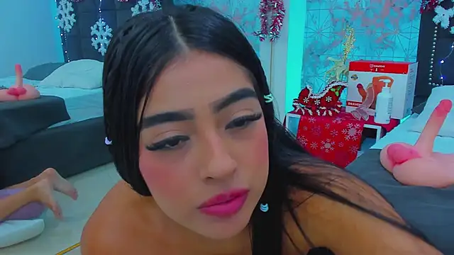 Snapshot of Mia-Monroe chatting on 12-22-24, 01:45 Mia-Monroe online show from 12-22-24, 01:45