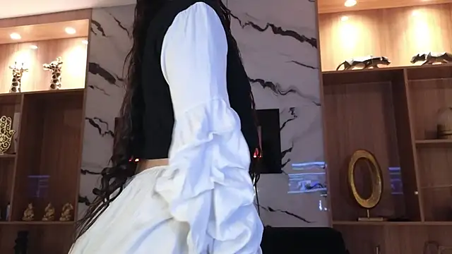 Snapshot of Sophia_Cambpell chatting on 12-04-25, 09:45 Sophia Cambpell online show from 12-04-25, 09:45