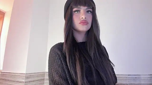 Snapshot of Sophia_Cambpell chatting on 06-02-26, 09:17 Sophia Cambpell online show from 06-02-26, 09:17
