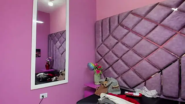 Sarah Hornny online show from 03-07-25, 06:57