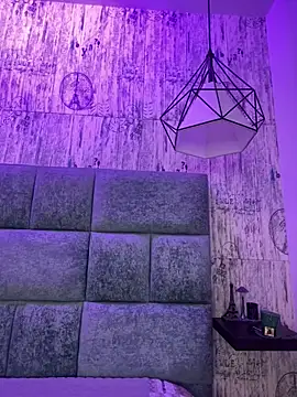 Snapshot of AbyThompson chatting on 03-19-25, 07:49 AbyThompson online show from 03-19-25, 07:49