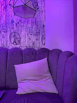 Snapshot of AbyThompson chatting on 10-22-25, 12:16 AbyThompson online show from 10-22-25, 12:16