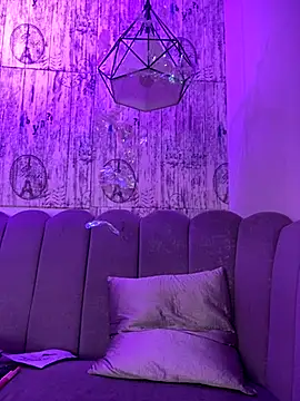 Snapshot of AbyThompson chatting on 11-11-25, 12:16 AbyThompson online show from 11-11-25, 12:16