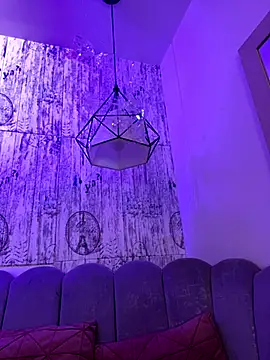 Snapshot of AbyThompson chatting on 12-02-25, 04:35 AbyThompson online show from 12-02-25, 04:35