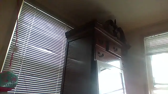 KatieBARBiE98 online show from 09-25-25, 10:02