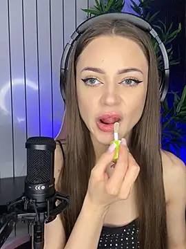 AlyseReuse online show from 03-11-25, 11:48