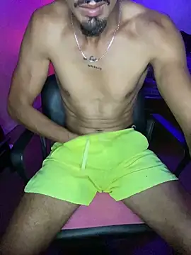 Snapshot of IMD01 chatting on 09-30-25, 04:50 IMD01 online show from 09-30-25, 04:50