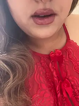 Snapshot of yassminsexy22 chatting on 07-15-26, 11:48 yassminsexy22 online show from 07-15-26, 11:48