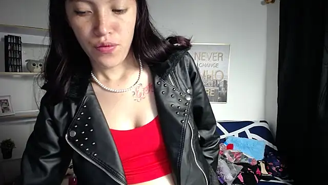 Sian  1 online show from 12-17-24, 12:43
