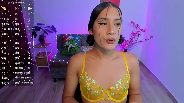 CamilaHarperr  online show from 07-05-26, 12:50